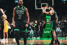 mk体育波士顿凯尔特人迎CBA常规赛关键赛，国际比赛日刷新队史纪录，媒体盛赞，控场能力受关注的简单介绍